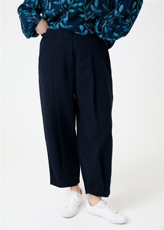 Twill Pleat Front Elastic Waist Trouser