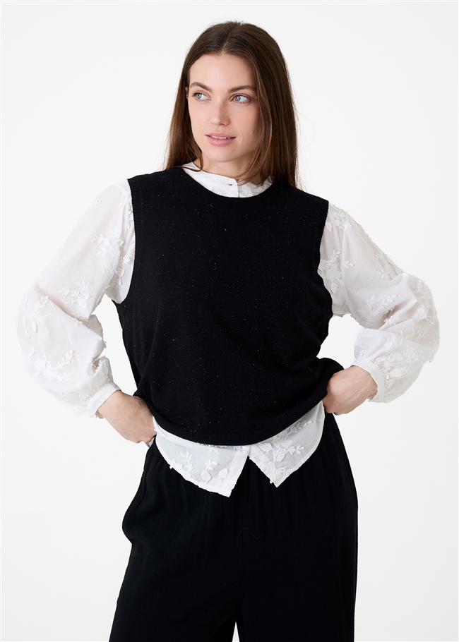 Lurex Cashmere Like Vest - Black - side body view