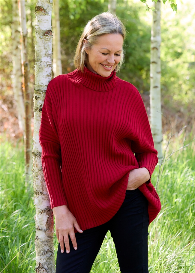 Chunky Rib Roll Neck Jumper - Scarlet - side body view