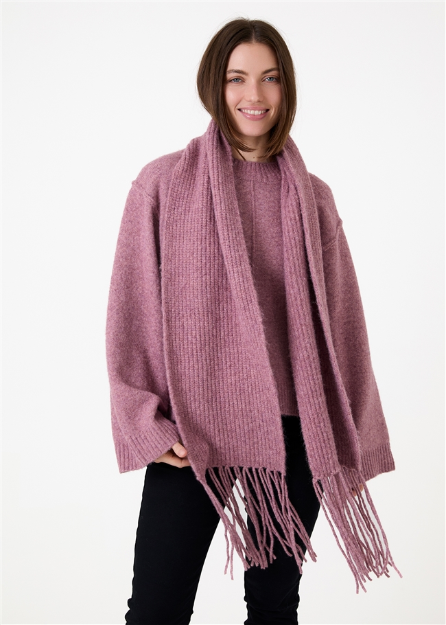 Chunky Tassel Scarf