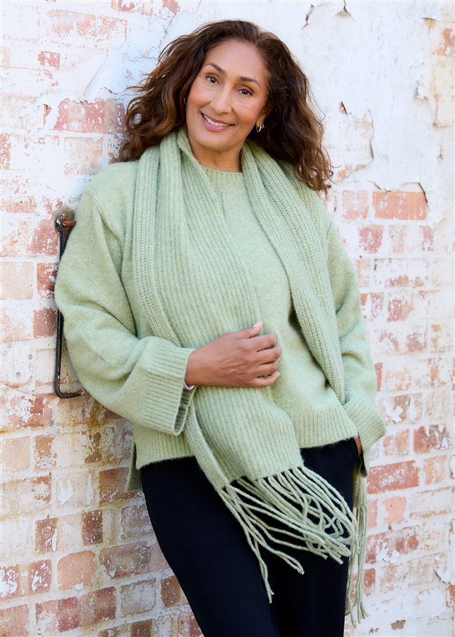 Chunky Tassel Scarf - Pistachio - front view