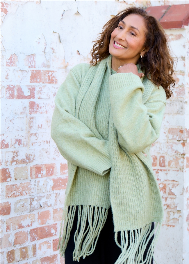 Chunky Tassel Scarf