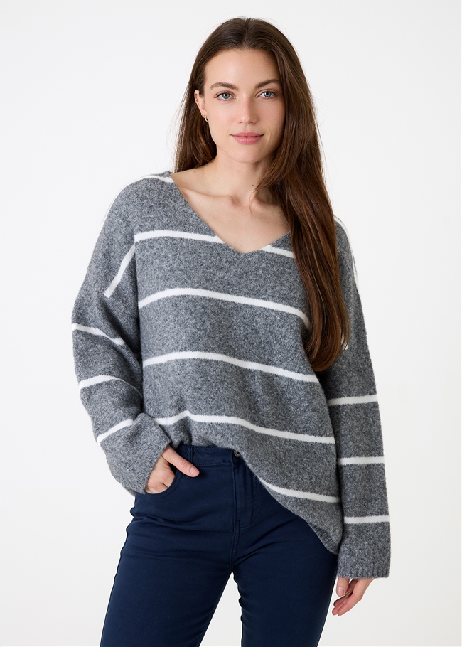 Thin Stripe V-Neck Jumper