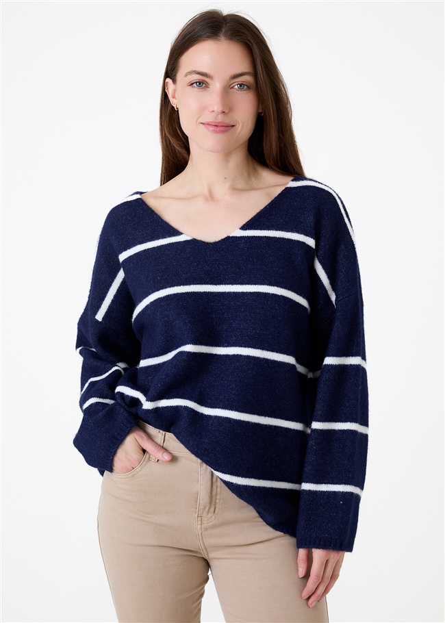 Thin Stripe V-Neck Jumper