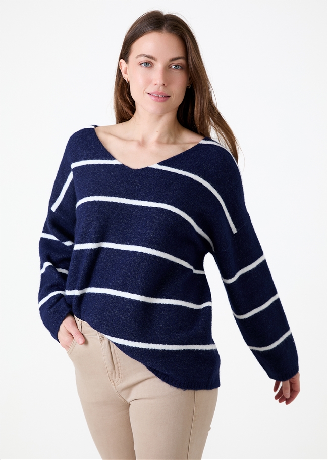 Thin Stripe V-Neck Jumper