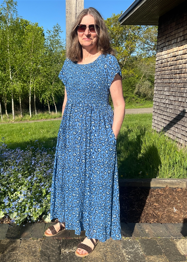 Tonal Leopard Short Sleeve Shirring Dress
