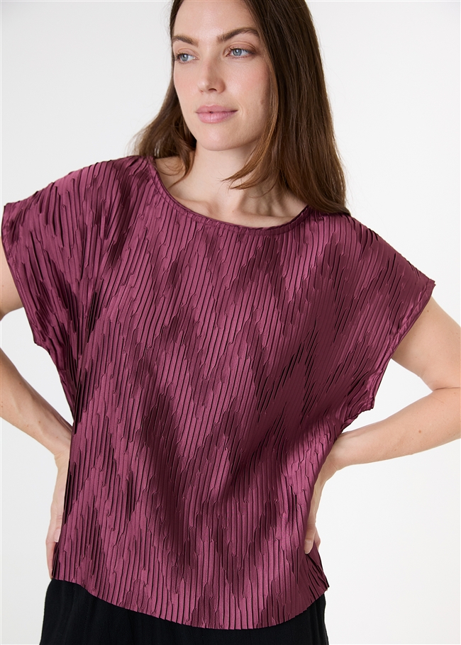 Chevron Pleat Cap Sleeve Satin Top - Berry - general view