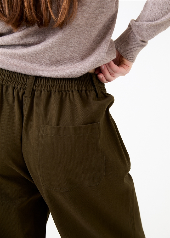 Balloon Leg Elastic Waist Cotton Twill Trousers