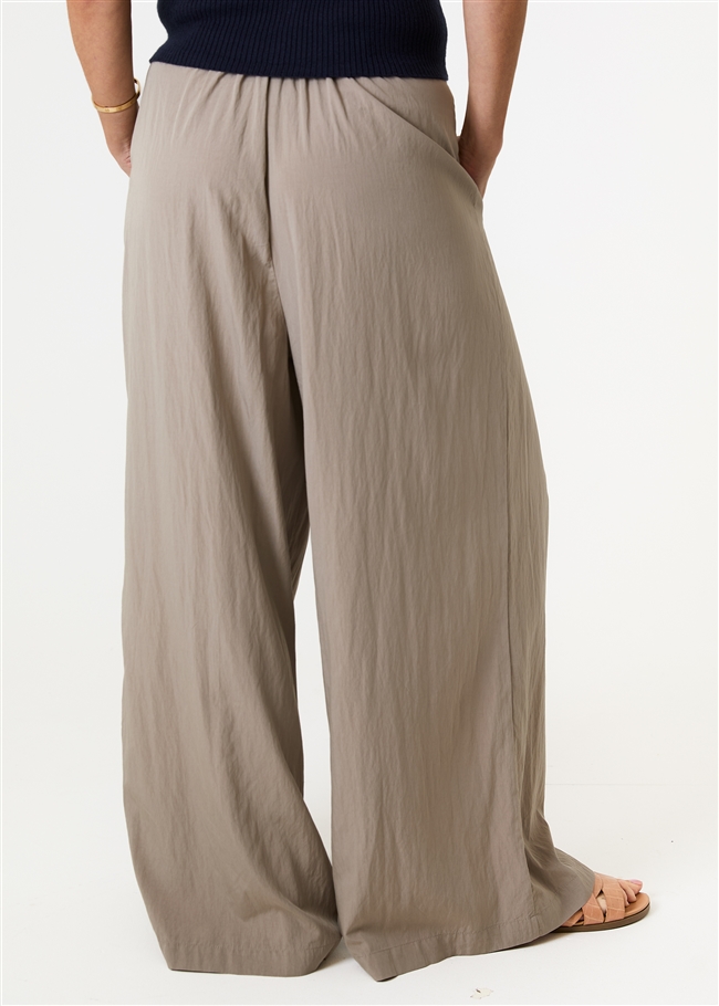 Wide Leg Pleated Palazzo Trousers