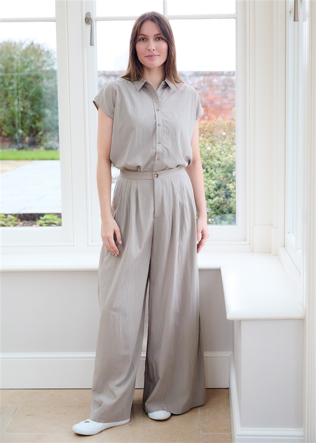 Wide Leg Pleated Palazzo Trousers