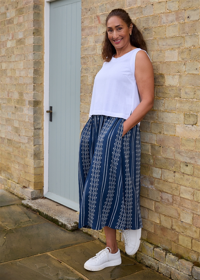 Linen Viscose Button Back Vest