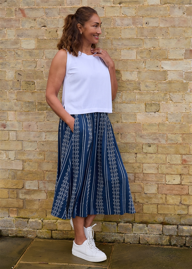 Linen Viscose Button Back Vest