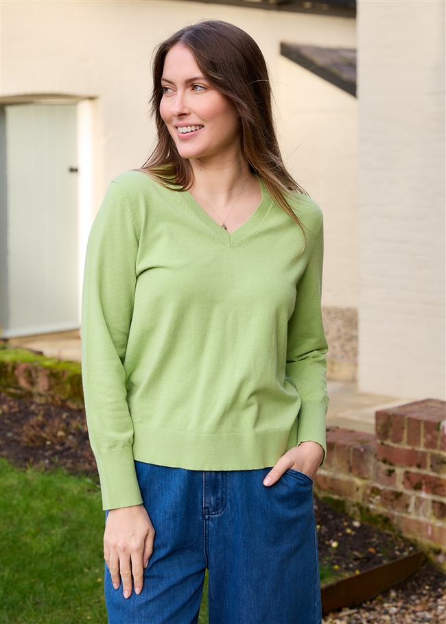 Cashmere Like Deep Cuff Fitted v Neck Jumper - Soft Lime - front view