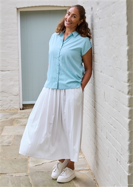 Pleat Front Elastic Waist Midi Skirt - White - front view