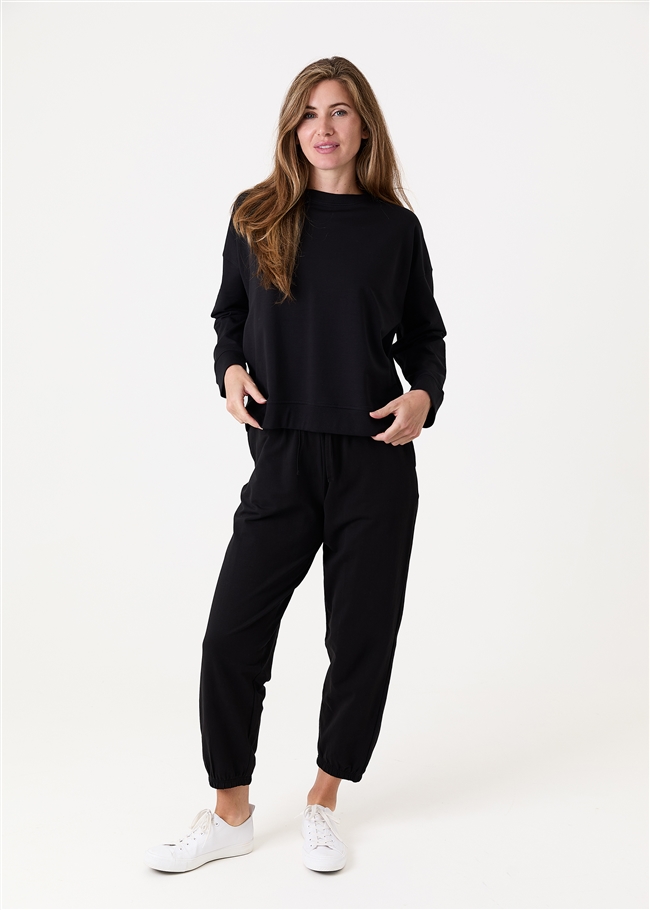 Crew Neck Drop Shoulder Sweatshirt