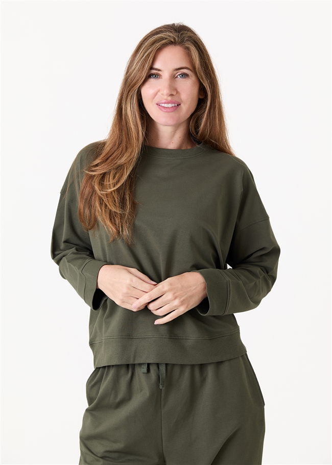 Crew Neck Drop Shoulder Sweatshirt