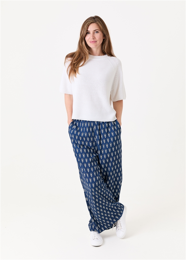 Dainty Floral Block Print Elastic Waist Palazzo Pants