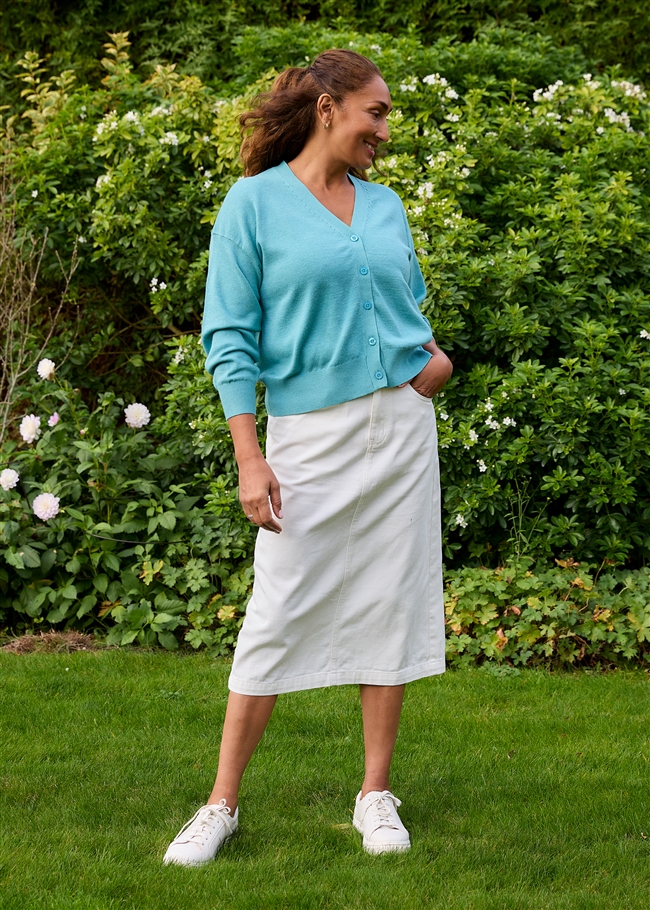 Cashmere Like Dropped Shoulder v Neck Crop Cardigan