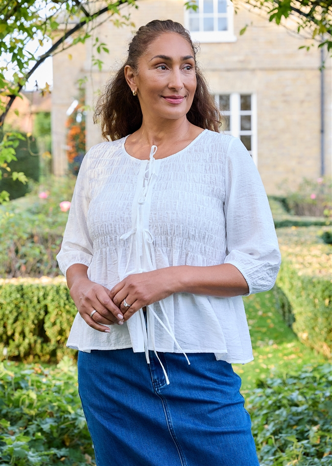 Textured Shirred Body Tie Front Blouse - White - front view