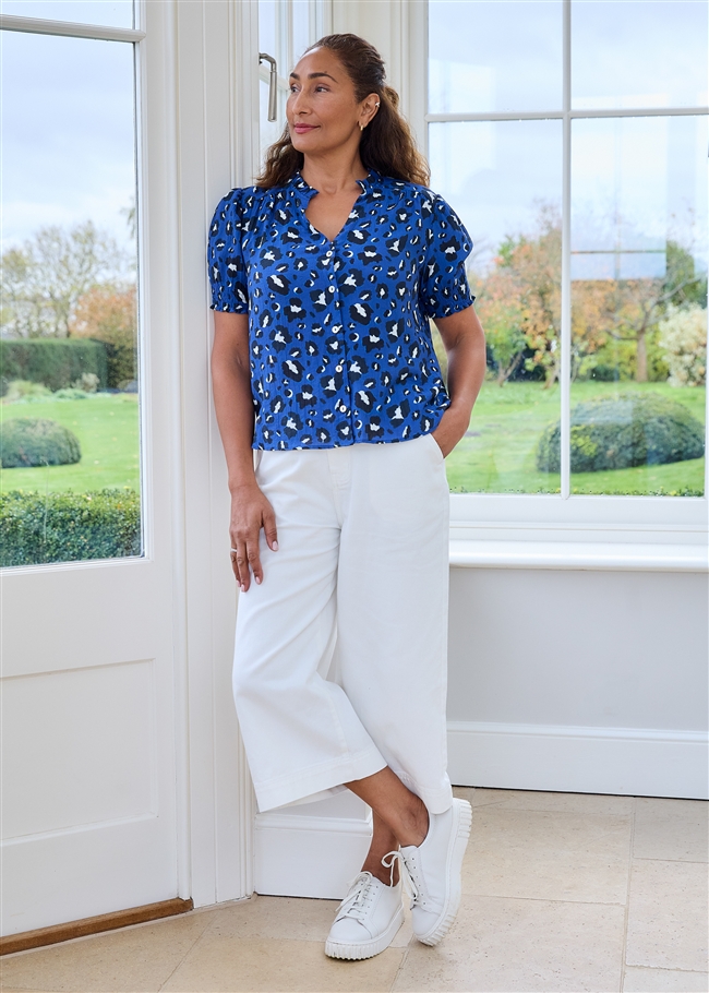 Leopard Smudge Frill Edge v Neck Blouse