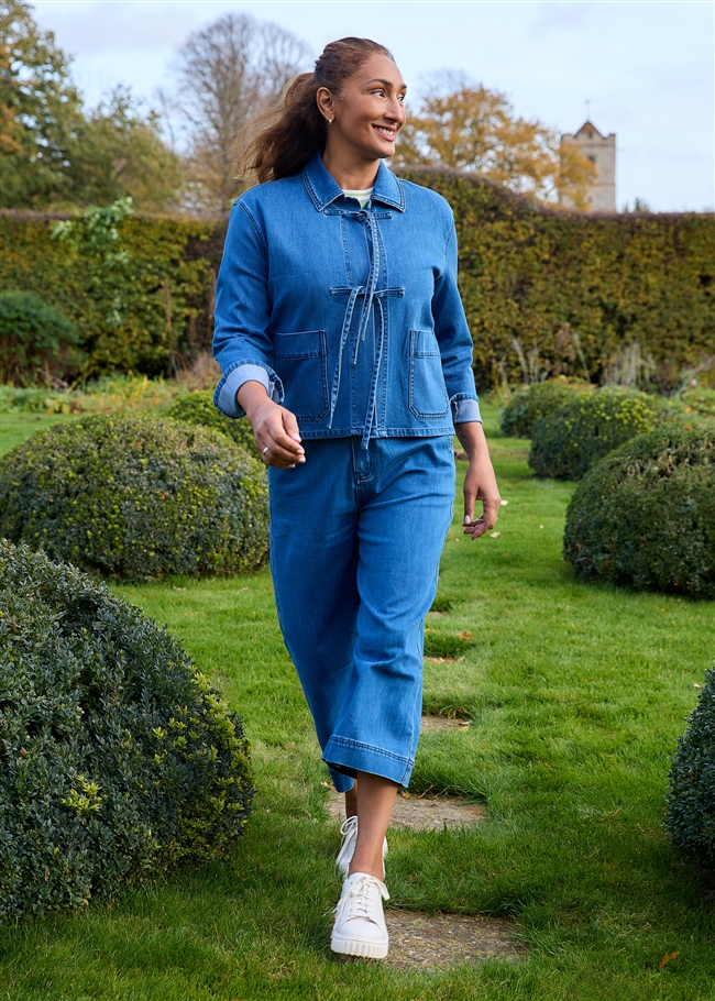 Denim Cropped Wide Leg Elastic Back Jean